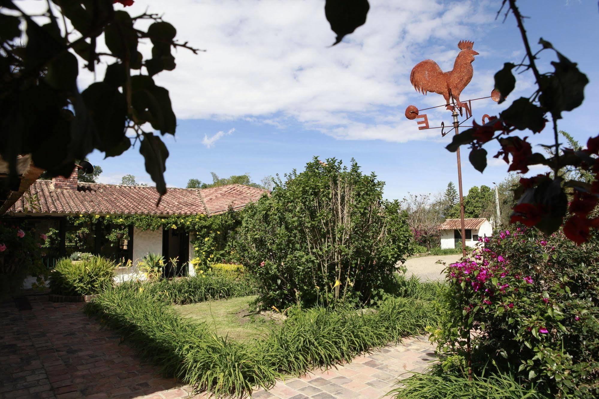 Casa San Nicolas บียาเดเลย์บา ภายนอก รูปภาพ
