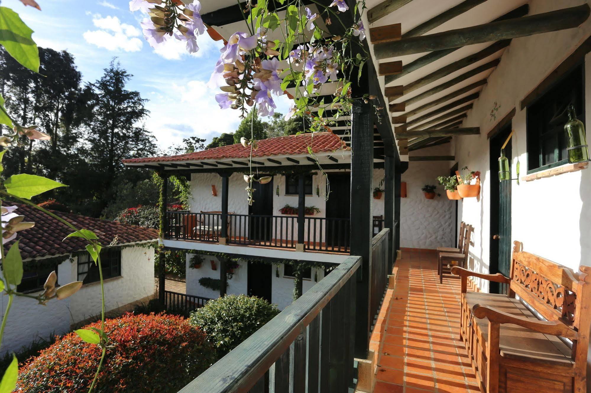 Casa San Nicolas บียาเดเลย์บา ภายนอก รูปภาพ